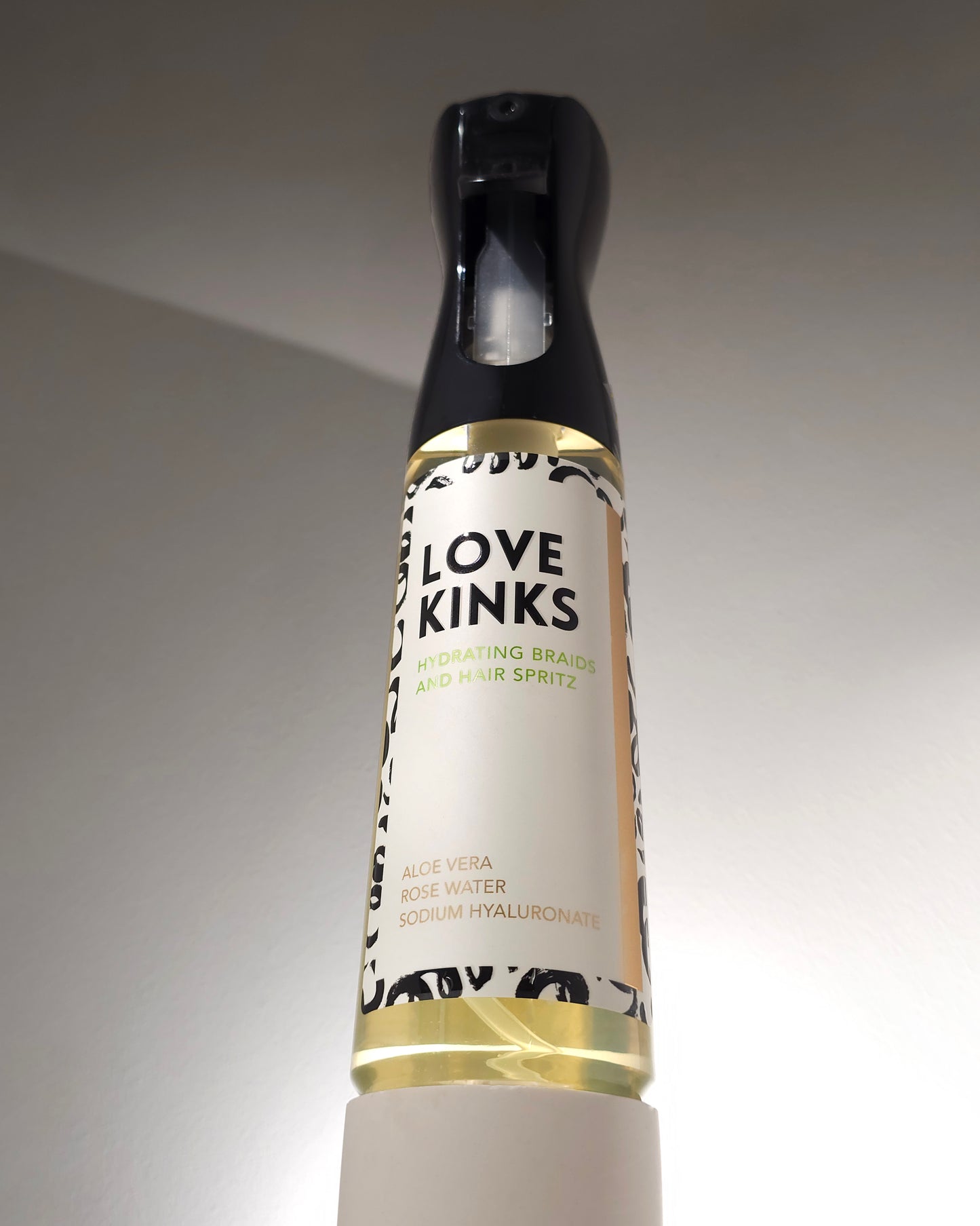 Scalp, Braids and Hair Spray with Hyaluronic Acid, Rosemary Leaf Extract and Aloe Leaf Extract. Fragranced
