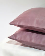 Load image into Gallery viewer, Standard size satin pillowcases set
